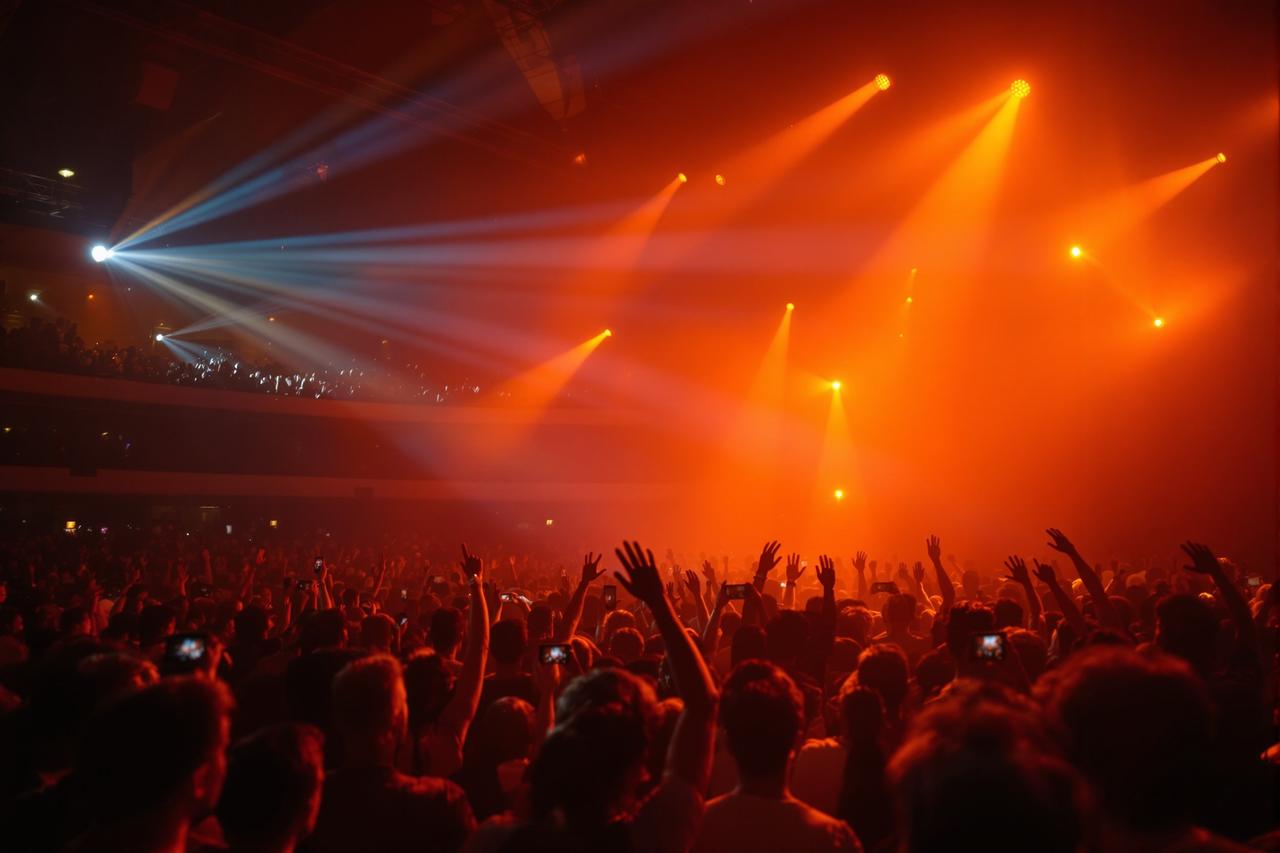 91短视频影迷见面会圆满举行，万名粉丝热情参与